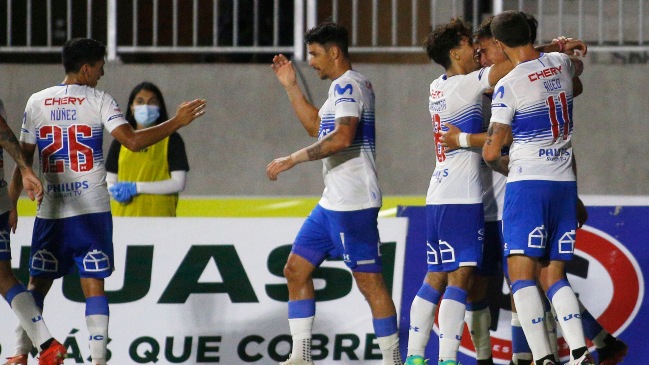 La UC se alejó en la cima del Campeonato y dejó a Iquique sumergido en el fondo de la ponderada