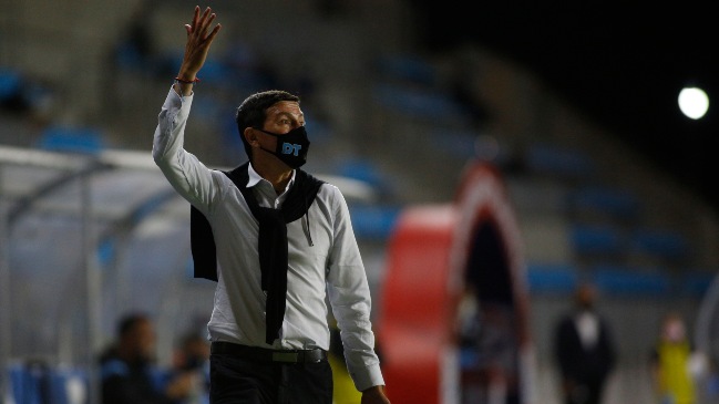 DT de Iquique se quejó por el arbitraje ante la UC: Fue una vergüenza, echó a perder nuestro trabajo