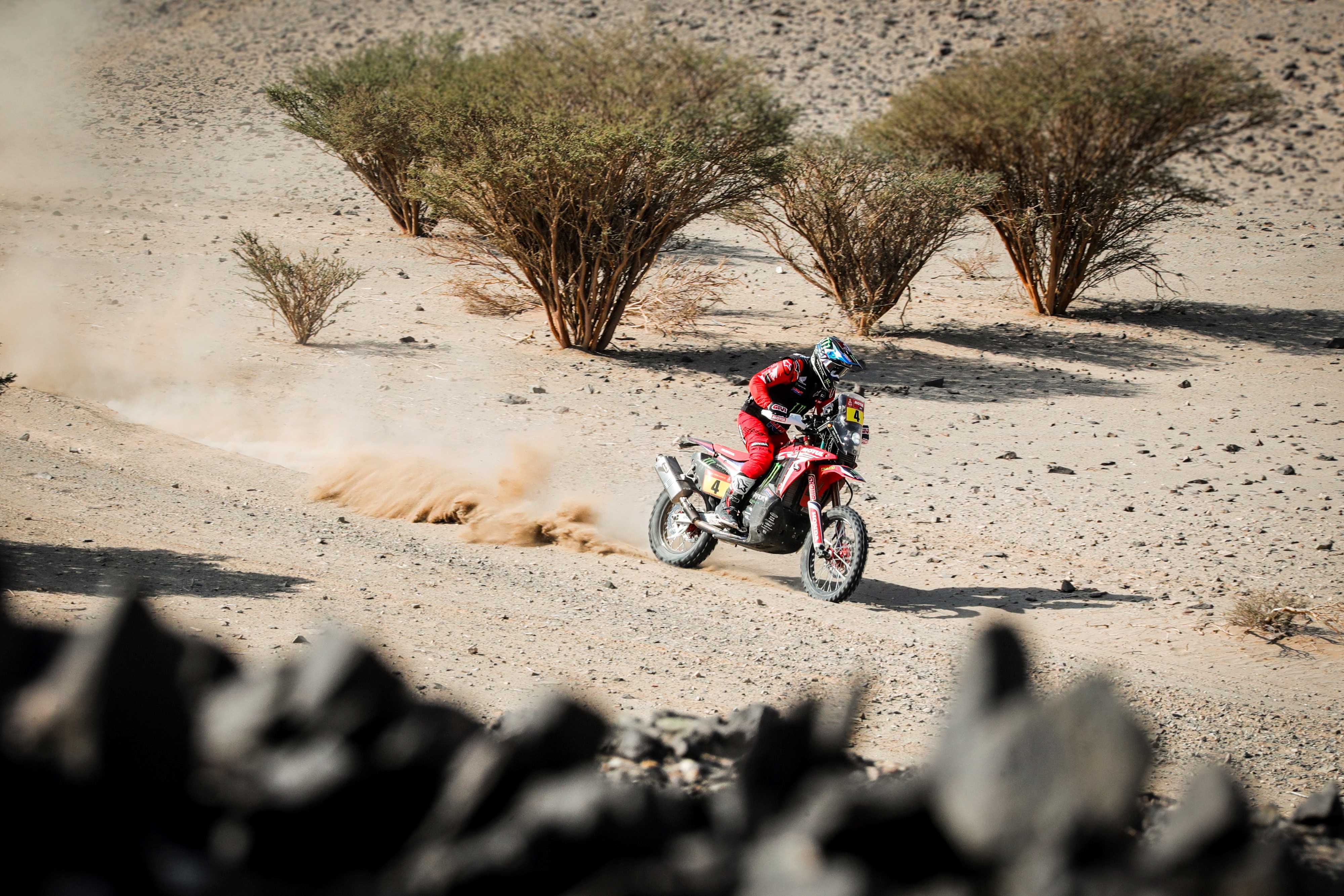 José Ignacio Cornejo se mantuvo en el podio de las motos tras la sexta etapa del Dakar