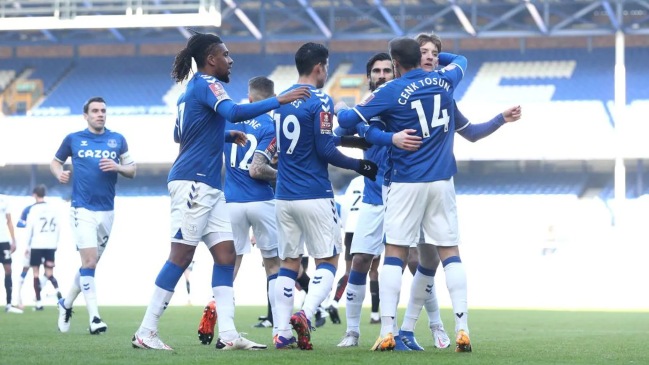 Everton sufrió más de la cuenta y venció en el alargue a Roterham en la Copa FA