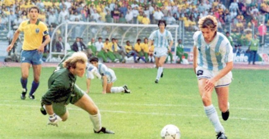 El inolvidable golazo del cumpleañero Claudio Caniggia a Brasil en el Mundial de Italia 1990