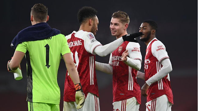 Arsenal sufrió hasta el alargue para vencer a Newcastle y avanzar en la FA Cup