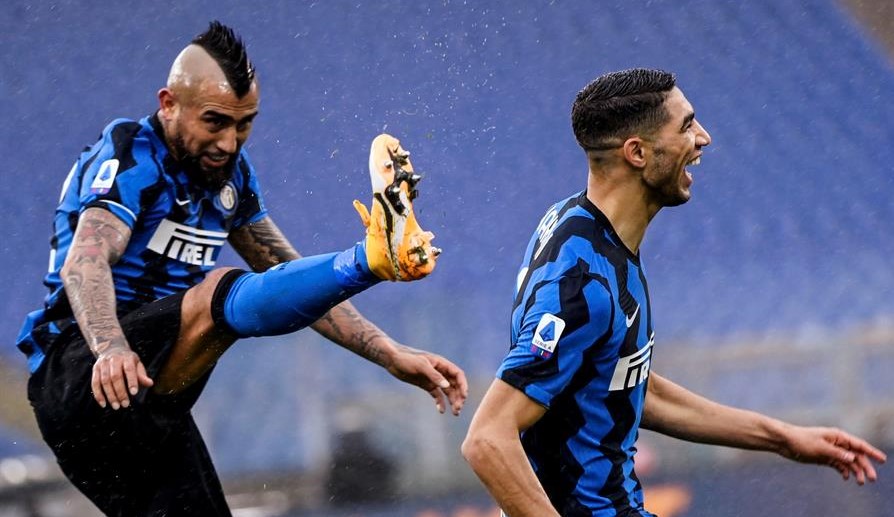 Achraf Hakimi marcó un golazo en el empate entre AS Roma e Inter de Milán