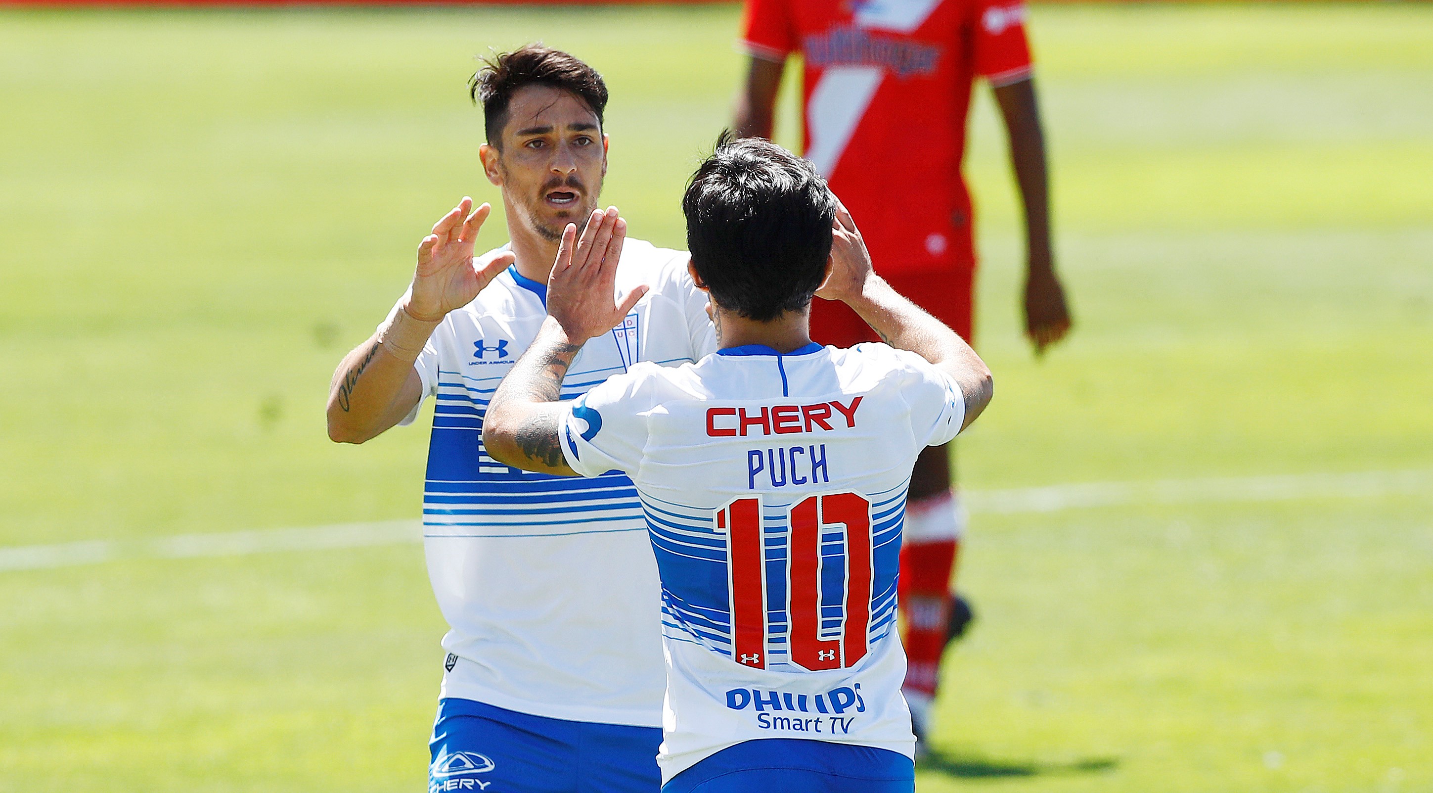 Resumen: U. Católica sumó en el liderato y Colo Colo dejó el fondo en la fecha 29