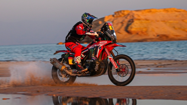 José Ignacio Cornejo amplió su ventaja tras la accidentada novena etapa del Dakar 2021