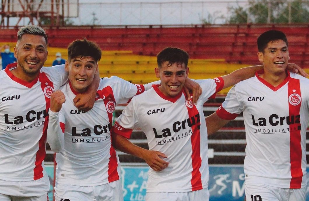 Unión San Felipe derrotó al campeón Ñublense y quedó escolta en la Primera B