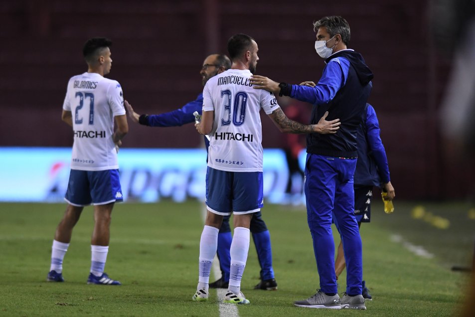 Pablo Galdames se quedó sin final de Copa Sudamericana tras dura caída de Vélez ante Lanús