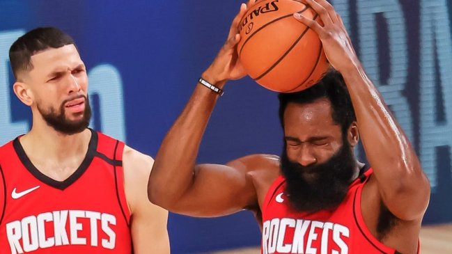 Empresa de lavado de autos ofrece servicio gratis por botar polera de James Harden a la basura