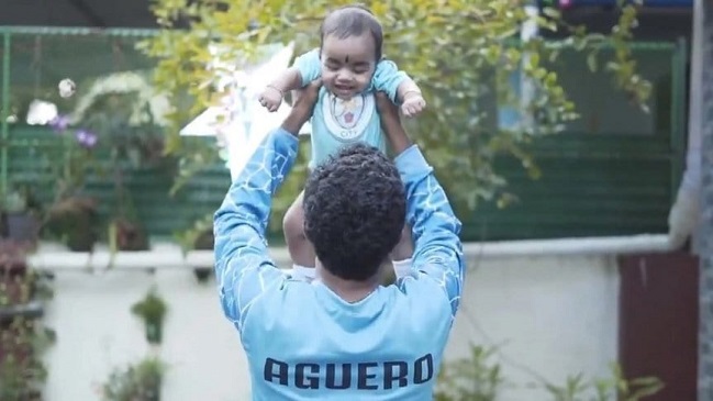 Hincha de Manchester City en India le puso Agüero a su hijo