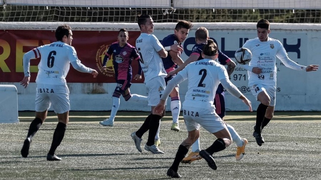 Fabián Orellana participó de angustiosa clasificación de Valladolid ante equipo de Tercera