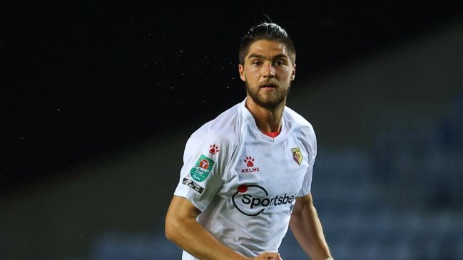 Francisco Sierralta aportó solidez defensiva en triunfo de Watford ante Huddersfield