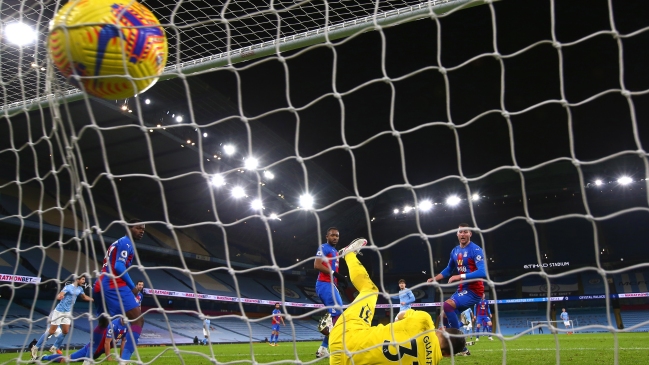 Manchester City se acercó al United con soberbia goleada sobre Crystal Palace