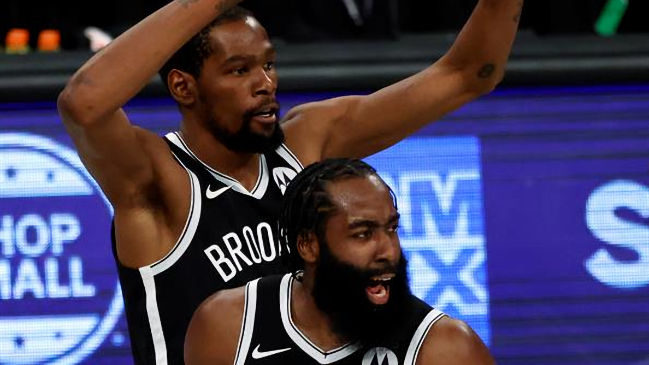 James Harden volvió a ser figura en triunfo de Brooklyn Nets sobre Milwaukee en la NBA