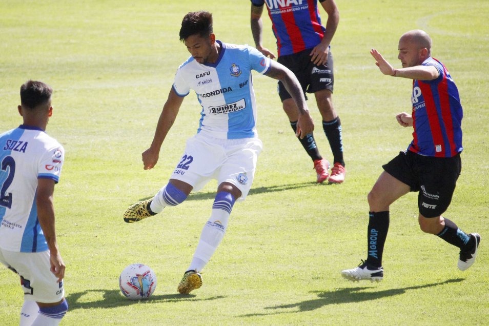 Antofagasta venció a Iquique y se ilusiona con clasificar a la Copa Libertadores
