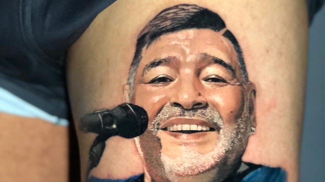 El realista tatuaje que se realizó un jugador de Gimnasia en honor a Maradona