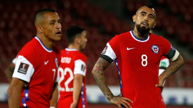 Colegio de Técnicos lamentó la falta de candidatos chilenos para la banca de La Roja