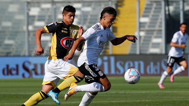 Quinteros: Pablo Solari vino a Colo Colo a terminar su formación y lo está haciendo muy bien