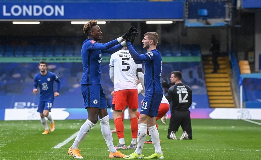 Chelsea venció a Luton en la FA Cup con triplete de Abraham y pese a grosero error de Kepa