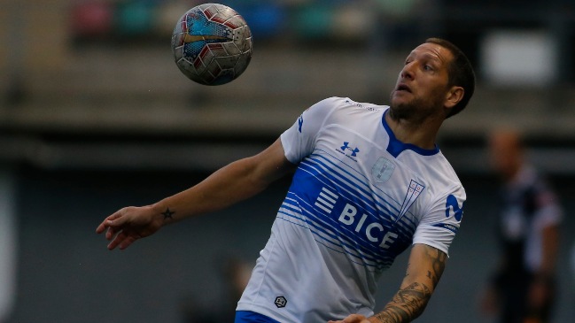 Universidad Católica quiere volver a escaparse en el liderato en duelo contra un inspirado Palestino