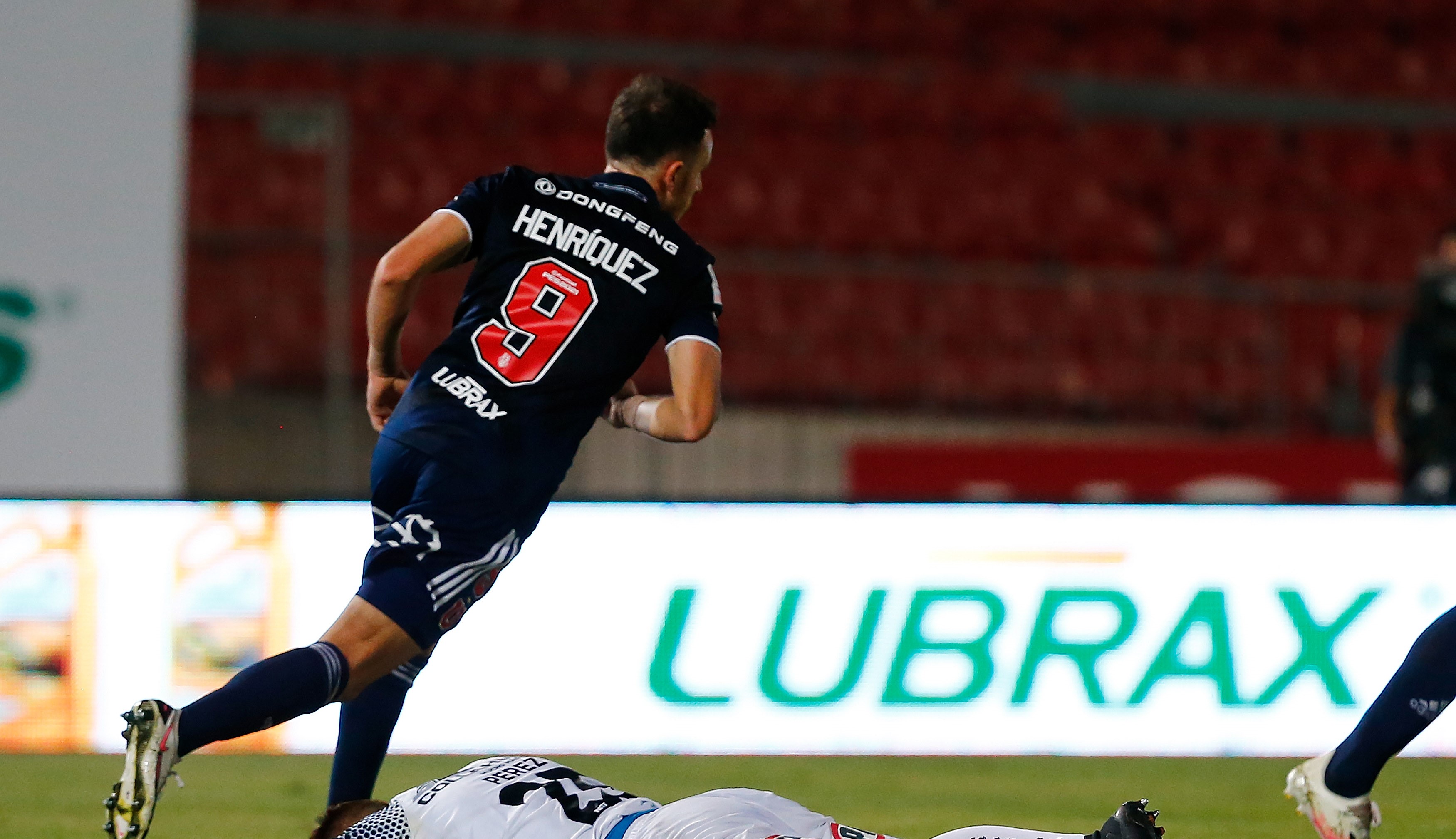 Angelo Henríquez apareció para salvar a la U con agónico gol para el empate ante Iquique