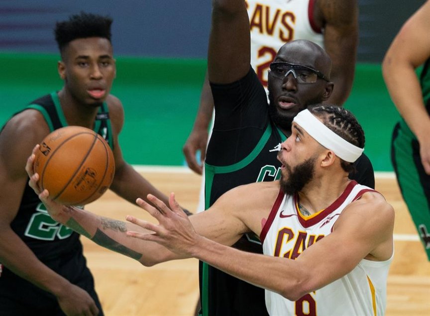 Boston Celtics se hizo respetar en casa y sigue fuerte en el Este