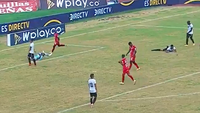 Deplorable estado de la cancha causó polémica en el fútbol de Primera División en Colombia