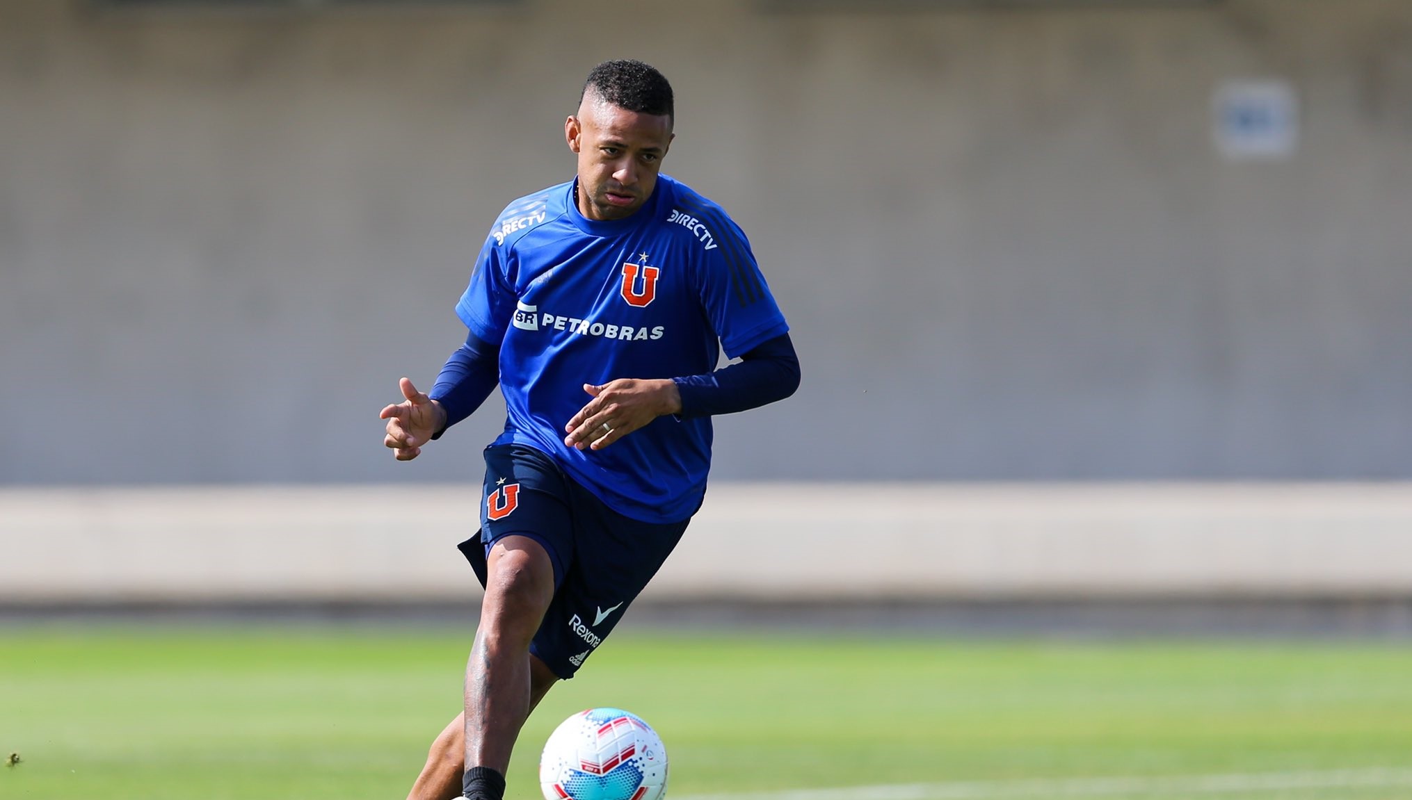 Gabriel Torres se integró a los entrenamientos de U. de Chile en el Centro Deportivo Azul