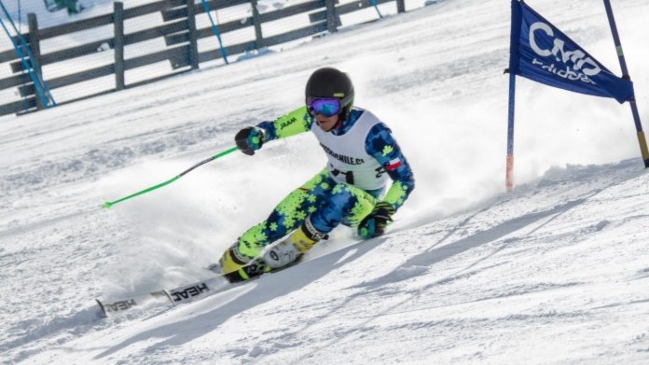 Chileno Andrés Figueroa ganó oro en importante torneo de esquí en Estados Unidos