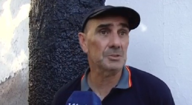 ¡Violencia desatada! Entrenador argentino fue atacado en plena entrevista