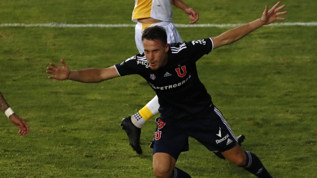 Angelo Henríquez abrió la cuenta para Universidad de Chile frente a Coquimbo