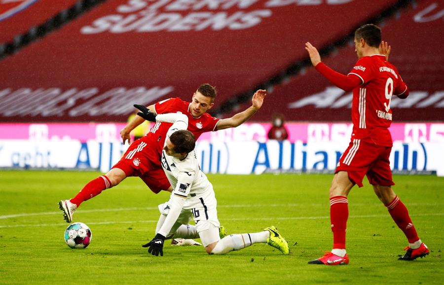Bayern Munich goleó a Hoffenheim para mantenerse como líder de la Bundesliga