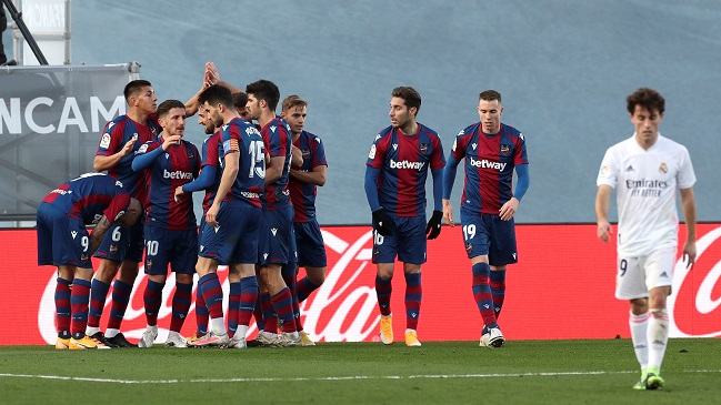Real Madrid perdió ante Levante en un duelo lleno de polémicas