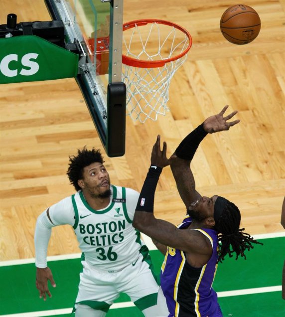 Los Lakers vencieron a los Celtics en el “duelo de monarquías”