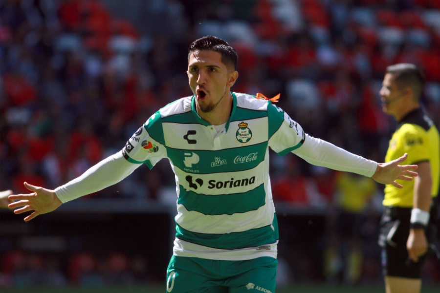 Entrenador de Santos Laguna extraña a Diego Valdés: No es fácil disimular su ausencia