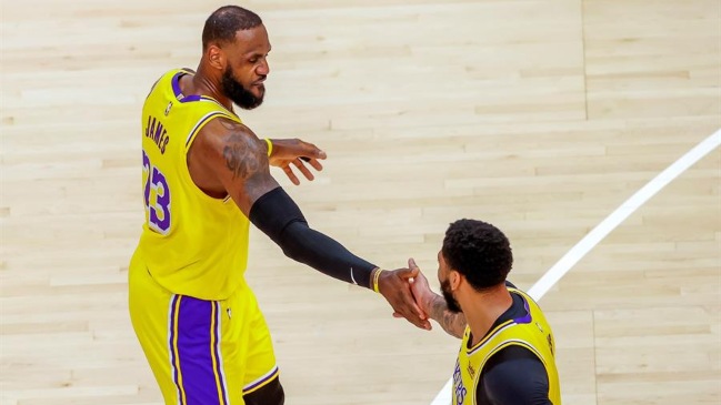 Los Angeles Lakers venció a domicilio a Atlanta Hawks de la mano de Anthony Davis y LeBron James