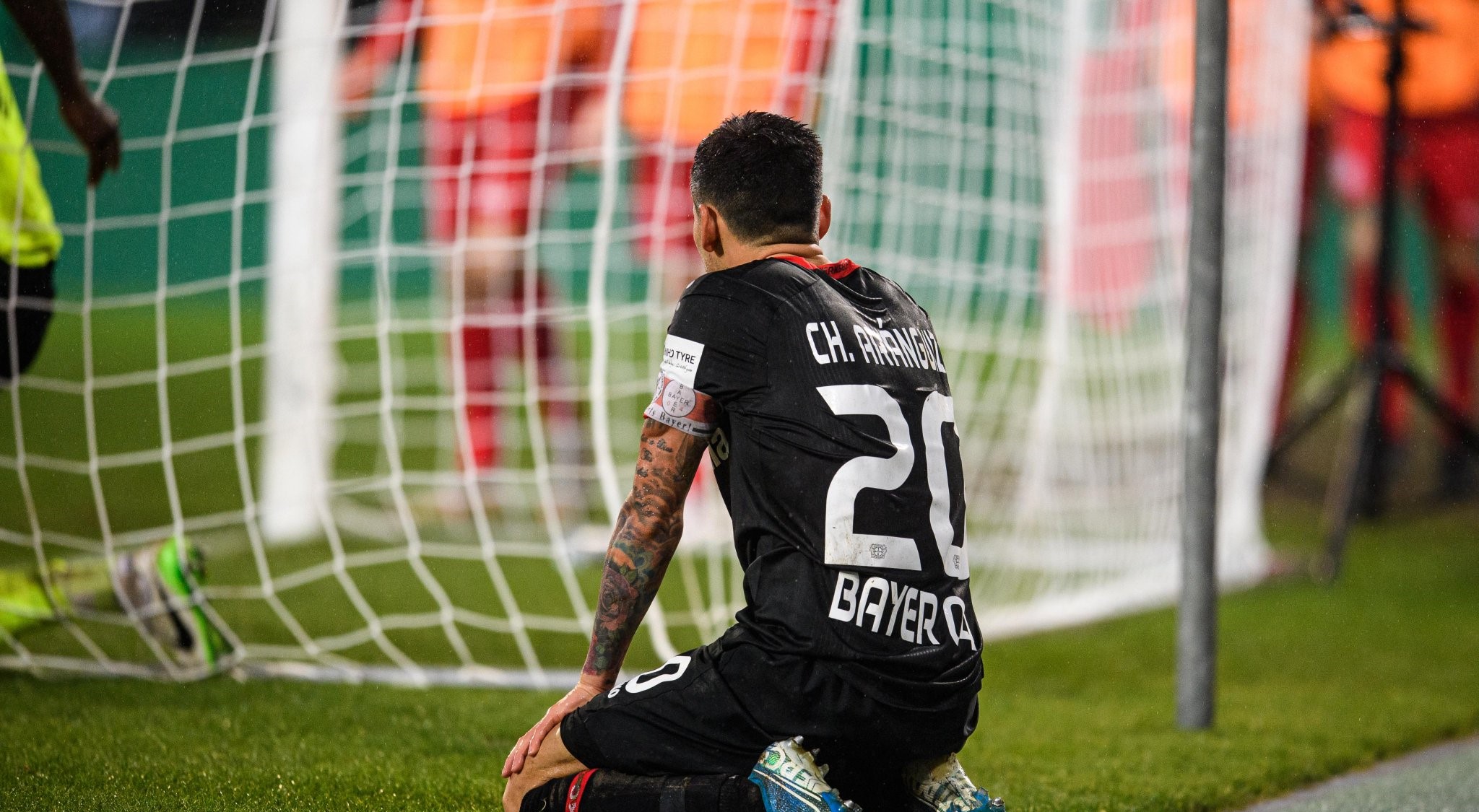 Bayer Leverkusen de Charles Aránguiz fue eliminado por equipo de cuarta división en la Copa de Alemania