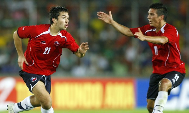 El recordado golazo de Carlos Villanueva a Ecuador, en su cumpleaños 35