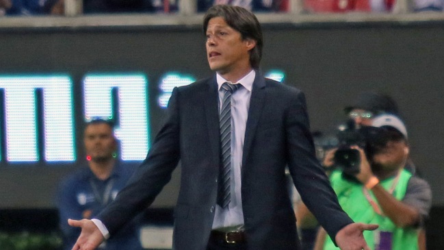 Matías Almeyda responderá a más tardar este sábado a la oferta de la selección chilena