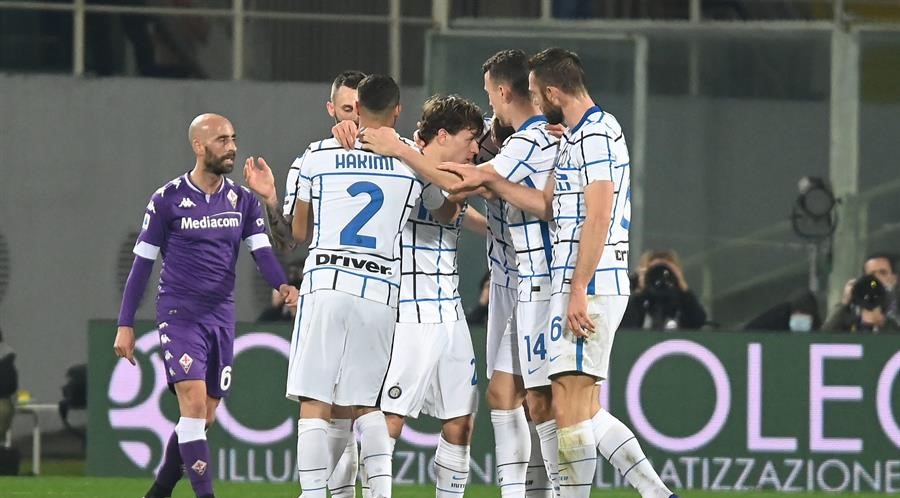 El golazo de Nicolo Barella en la victoria de Inter de Milán sobre Fiorentina en la Serie A