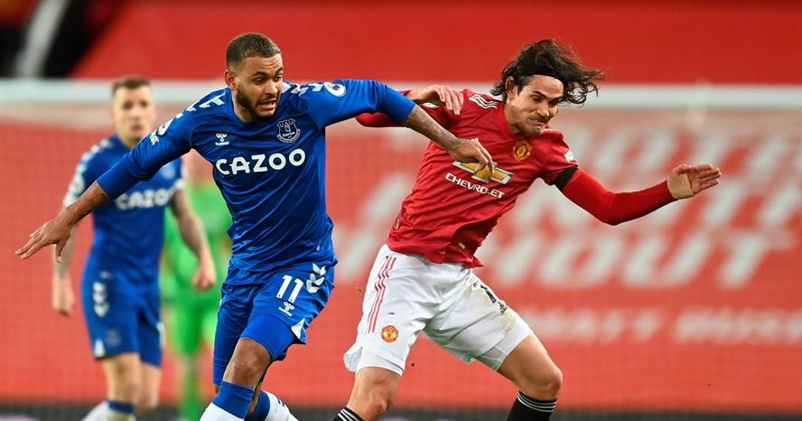 Manchester United empató en un partidazo con Everton y se alejó de la cima en la Premier