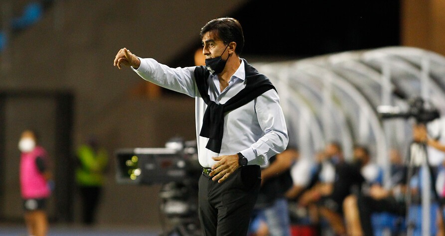 Gustavo Quinteros: Hay que jugar el próximo partido al máximo nivel para evitar el descenso