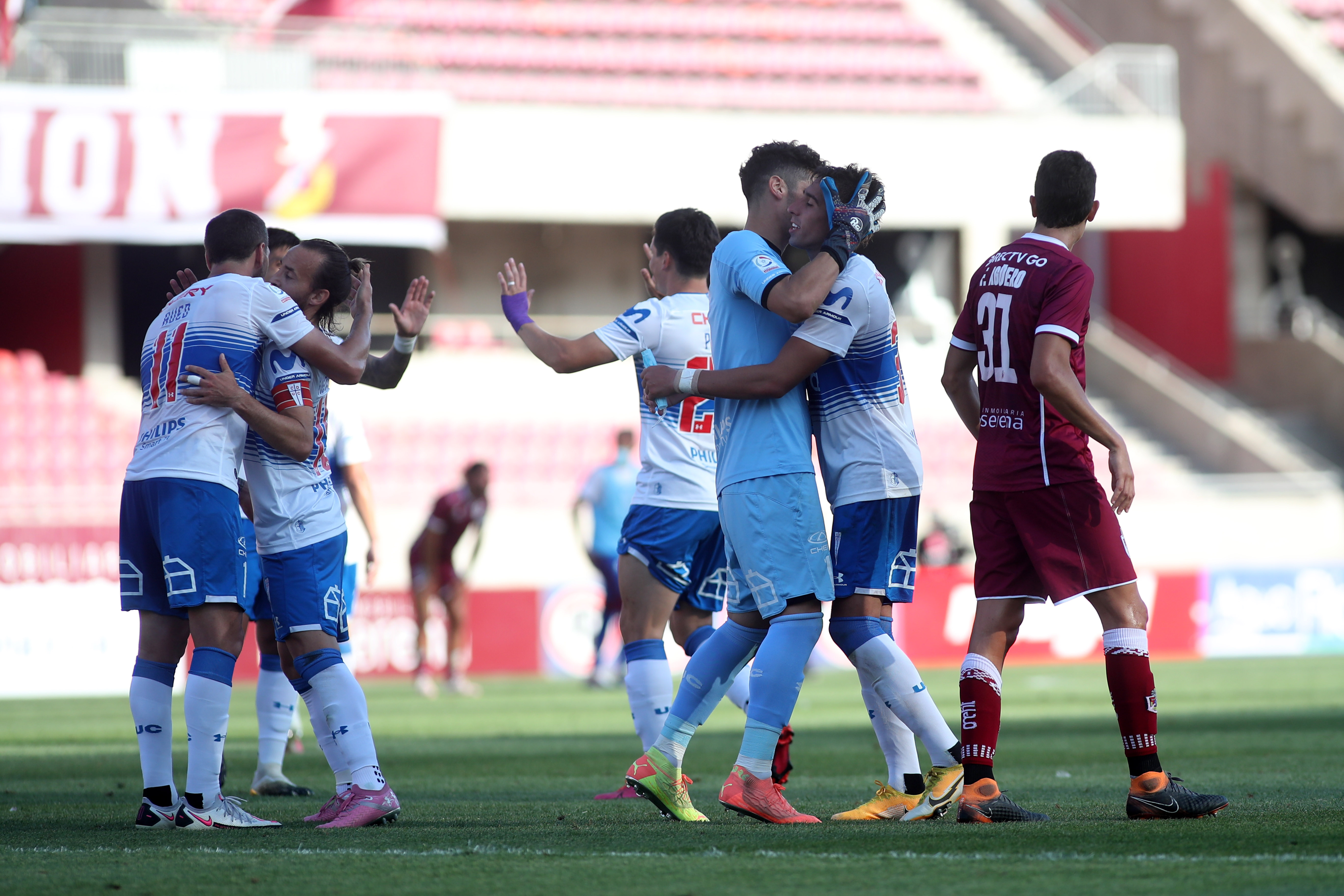 Resumen: U. Católica quedó a un punto del título, la U tomó un impulso y Colo Colo sigue complicado