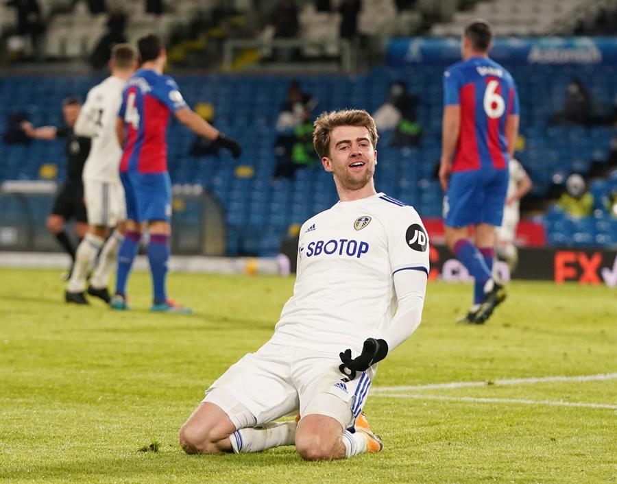 Los goles del triunfo de Leeds United sobre Crystal Palace en la fecha 23 de la Premier