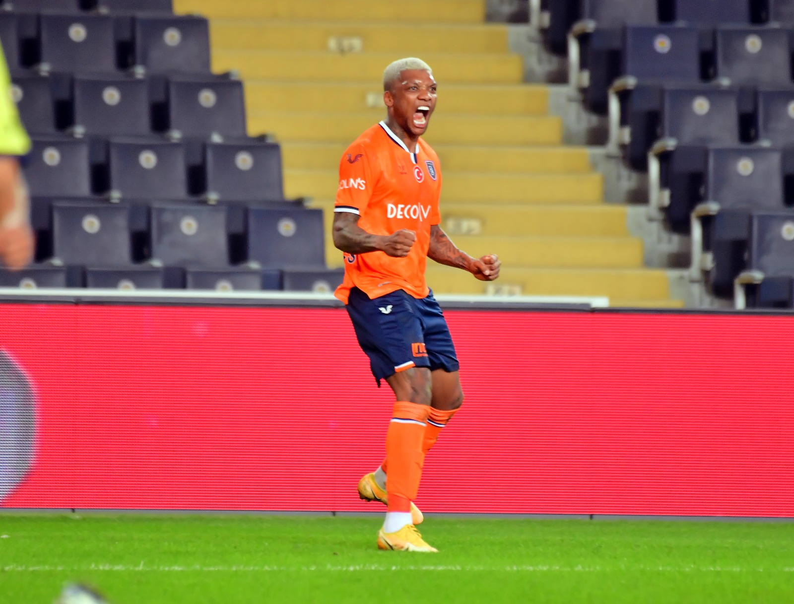 El gol de Junior Fernandes sobre Fenerbahce en clasificación de Basaksehir en la Copa de Turquía