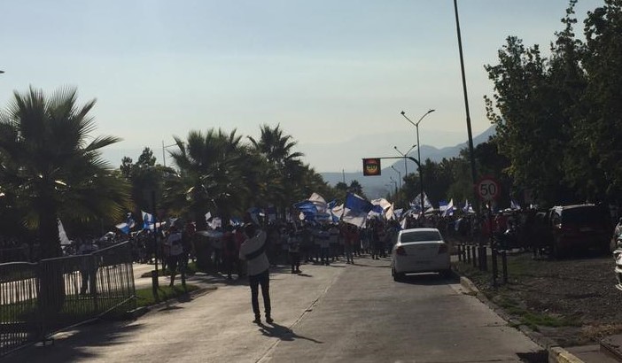 Hinchas de la UC llegaron a San Carlos para apoyar en la “final” ante La Calera