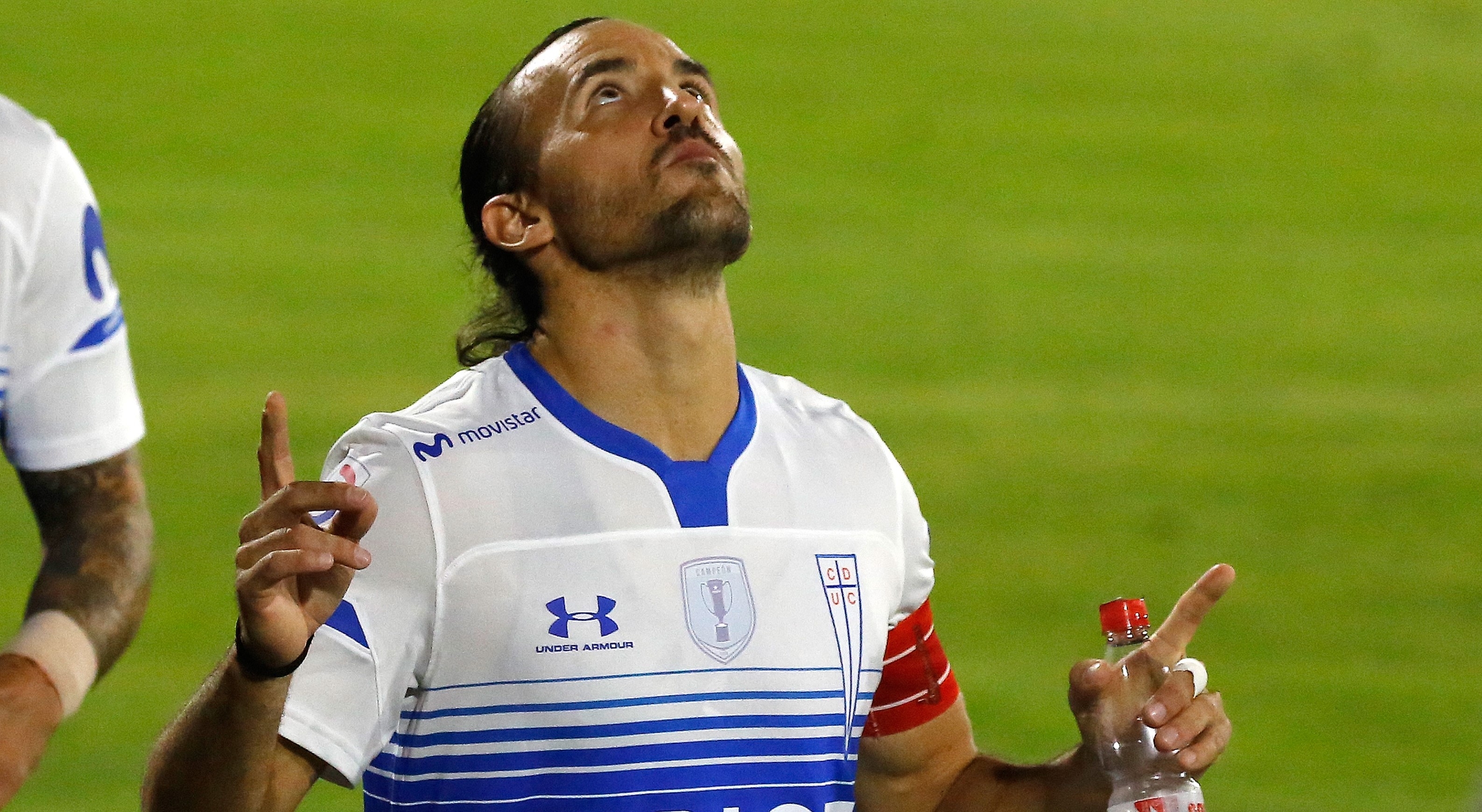 La curiosa situación tras el título de la UC: ¿Holan y Fuenzalida se quedaron sin medalla?