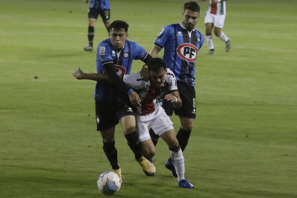 El apretado triunfo de Huachipato que cortó la racha de 12 partidos invicto de Palestino