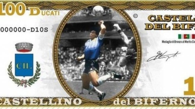 Un nuevo homenaje: Diego Maradona tiene monedas y billetes con su imagen en Italia