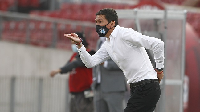 Cristián Leiva seguirá como entrenador de Deportes Iquique pese al descenso a la Primera B