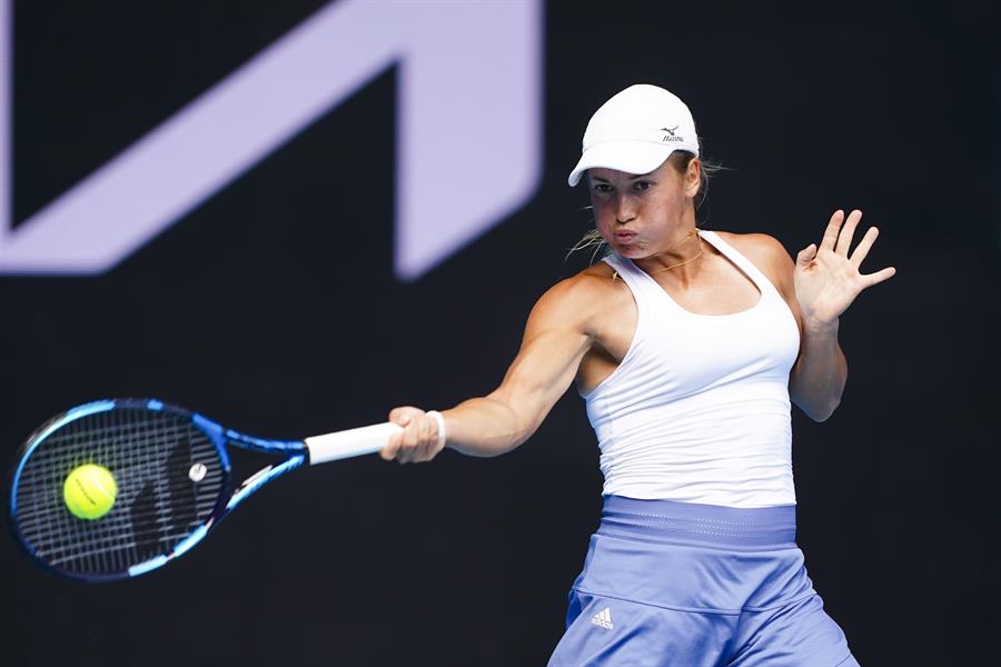 Elina Svitolina logró un sólido triunfo sobre Yuliya Putínseva y avanzó a octavos en Australia